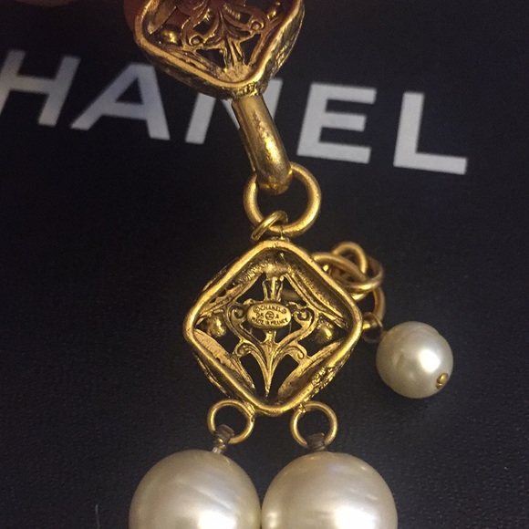 Chanel Two Strand Pearl Necklace w/ Gripoix Clasp - Picture 4 of 4